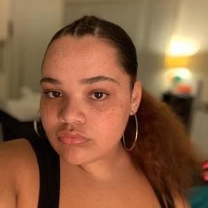 Meet your Posher, Makayla